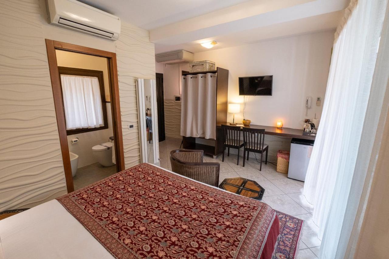 Casa Di Carlo Goldoni - Dimora Storica Bed & Breakfast Chioggia Bagian luar foto