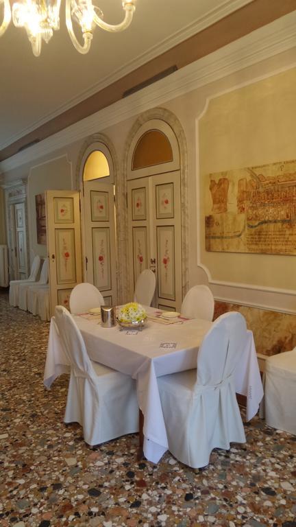 Casa Di Carlo Goldoni - Dimora Storica Bed & Breakfast Chioggia Bagian luar foto