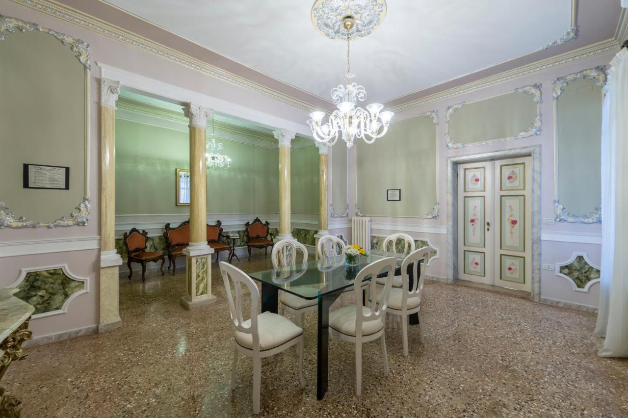 Casa Di Carlo Goldoni - Dimora Storica Bed & Breakfast Chioggia Bagian luar foto