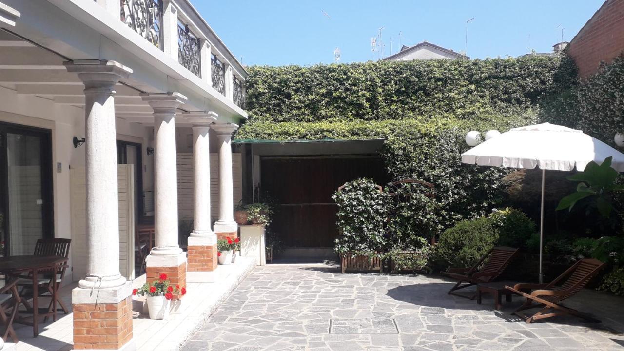 Casa Di Carlo Goldoni - Dimora Storica Bed & Breakfast Chioggia Bagian luar foto
